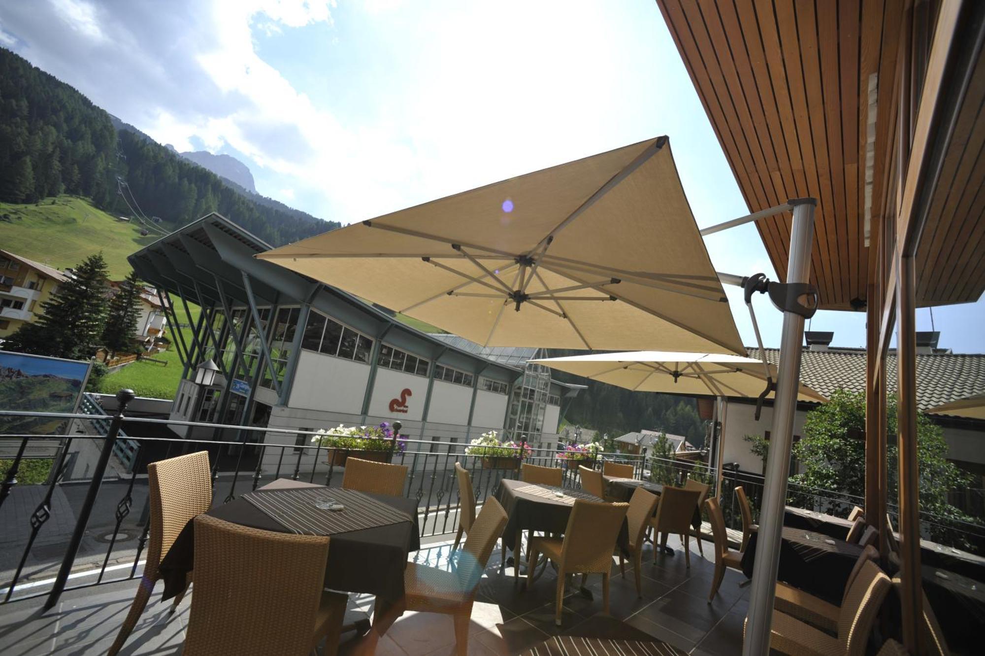 Hotel Europa Dolomites Selva di Val Gardena Eksteriør bilde
