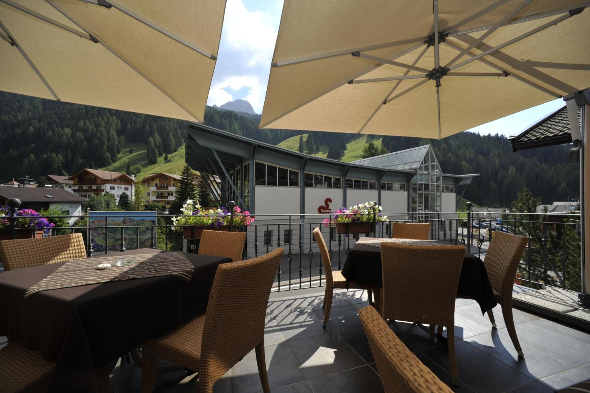Hotel Europa Dolomites Selva di Val Gardena Eksteriør bilde
