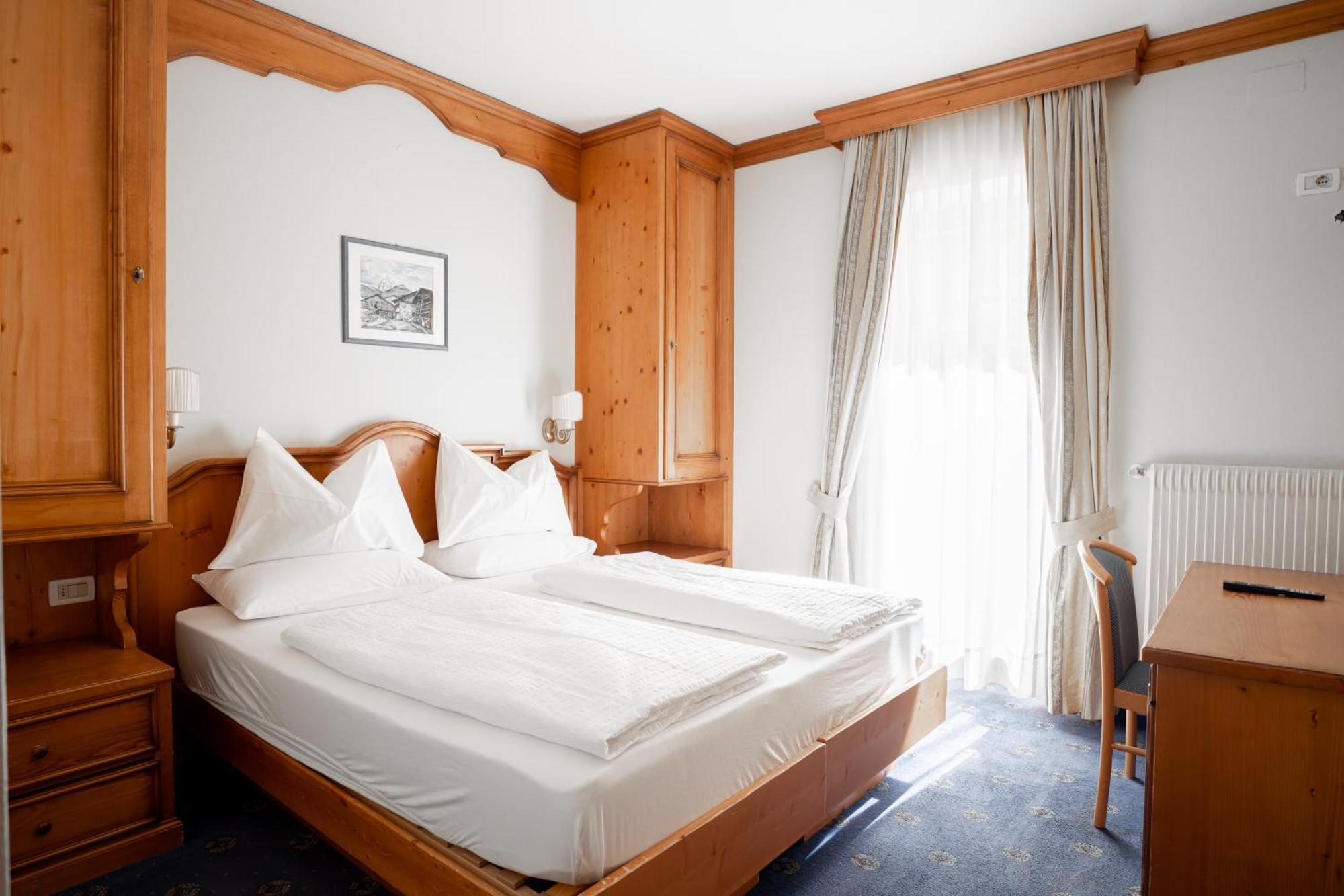 Hotel Europa Dolomites Selva di Val Gardena Eksteriør bilde